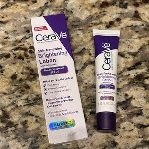 CeraVe Skin Renewing Brightening Lotion SPF 30 – Purple & White
